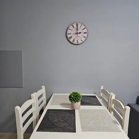 Wanderlust 2 Apartment