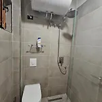 Apartment Wanderlust 2 *