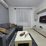 Apartment Wanderlust 2